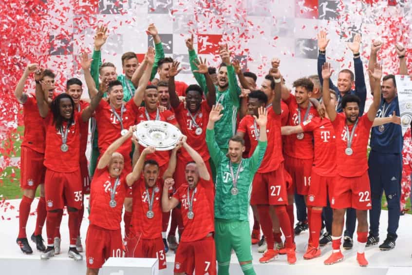 Bayern de Munique - 31 títulos da Série A da Alemanha (1931-32, 1968-69, 1971-72, 1972-73, 1973-74, 1979-80, 1980-81, 1984-85, 1985-86, 1986-87, 1988-89, 1989-90, 1993-94, 1996-97, 1998-99, 1999-00, 2000-01, 2002-03, 2004-05, 2005-06, 2007-08, 2009-10, 2012-13, 2013-14, 2014-15, 2015-16, 2016-17, 2017-18, 2018-19, 2019+20, 2020–21 e 2021-22)