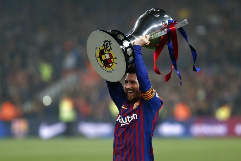 2019 - Lionel Messi (Barcelona) / 2º lugar: Virgil van Dijk (Liverpool); 3º lugar: Cristiano Ronaldo (Real Madrid)