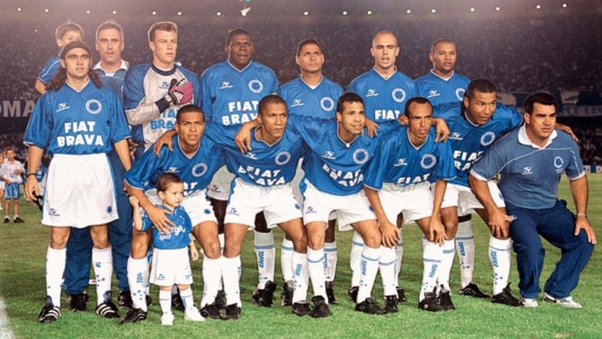 Jogo de ida da final de 2000: São Paulo 0 x 0 Cruzeiro - Na volta, o Cruzeiro venceu por 2 a 1 e foi campeão.