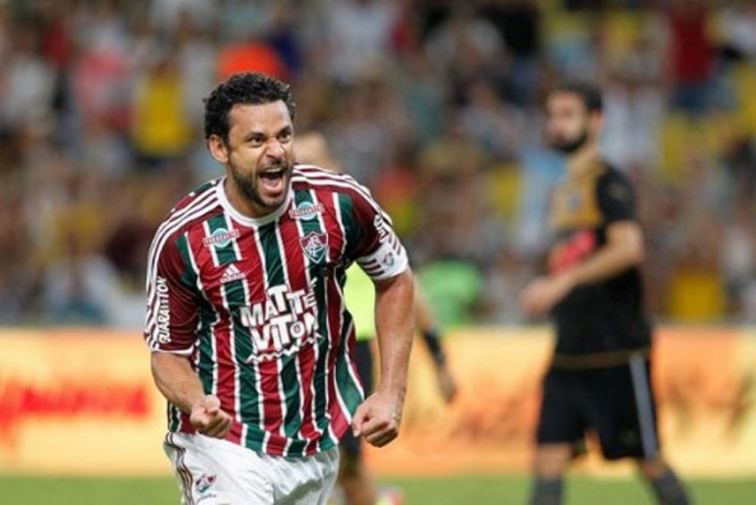 Fluminense da década - Diego Cavalieri; Mariano, Gum, Leandro Euzébio e Carlinhos; Deco, Conca e Thiago Neves; Rafael Sóbis, Richarlison e Fred.