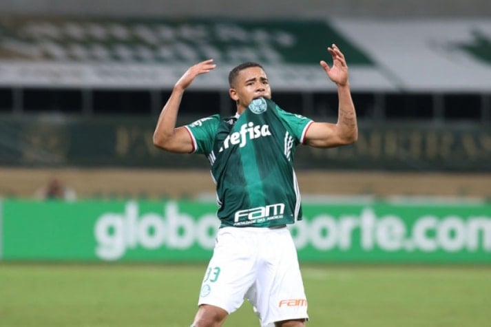 Gabriel Jesus (atacante - Palmeiras)  - eleito craque da Copinha 2015