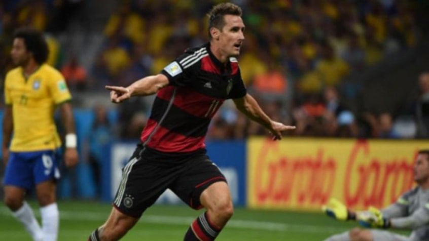 38 - Miroslav Klose - País: Alemanha - Posição: Atacante - Clubes: Kaiserslautern, Werder Bremen, Bayern de Munique e Lazio