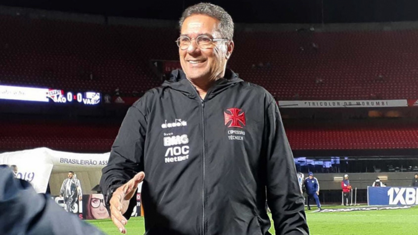 Em maio de 2019, assinou com o Vasco até o fim do ano. Luxa assumiu o time com a missão de evitar o rebaixamento e deu conta do recado, com 12 vitórias, 12 empates e 10 derrotas. O Vasco acabou o Brasileirão na 12ª posição, com o treinador prestigiado. Clube e técnico chegaram a sinalizar positivamente pela renovação, mas as partes acabaram não chegando a um acordo.