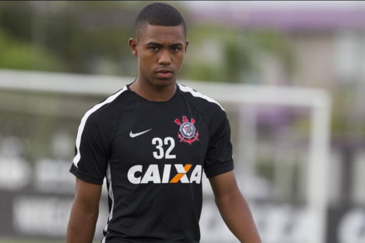 Malcom: o atacante chamou atenção do profissional do Corinthians na campanha do vice da Copinha de 2014.