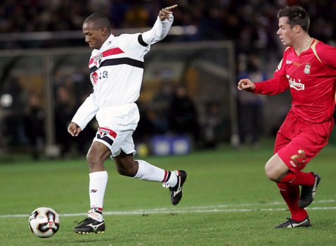 Mineiro - O volante foi um dos principais nomes da época de ouro do São Paulo. Marcou o gol da vitória diante do Liverpool no Mundial de Clubes. 