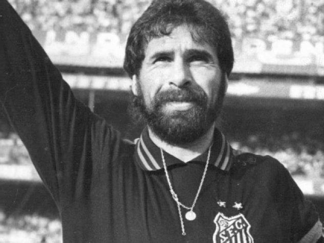 Rodolfo Rodríguez - Um dos maiores goleiros da história do Santos, o uruguaio Rodolfo Rodríguez atuou 255 vezes pelo Peixe, onde venceu o Paulista de 1984. Defendeu também Portuguesa e Bahia no futebol nacional. 