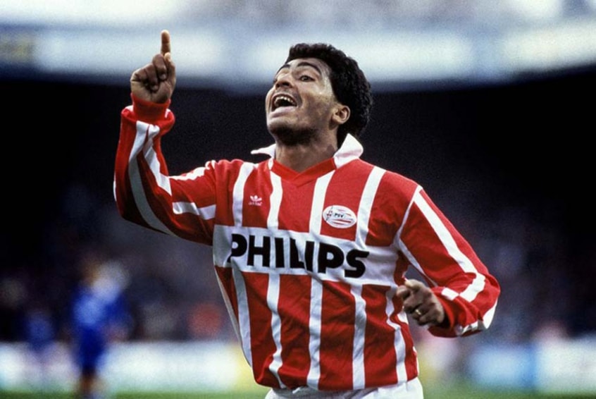 Em 1988, Romário saiu do Vasco e transferiu-se para o PSV por US$ 6 milhões de dólares estadunidenses, sendo na época a mais cara contratação brasileira por um clube estrangeiro. O Baixinho foi campeão holandês em sua primeira temporada, sendo artilheiro da competição. Depois, já pelo Barcelona, foi campeão e artilheiro em 1993/1994.