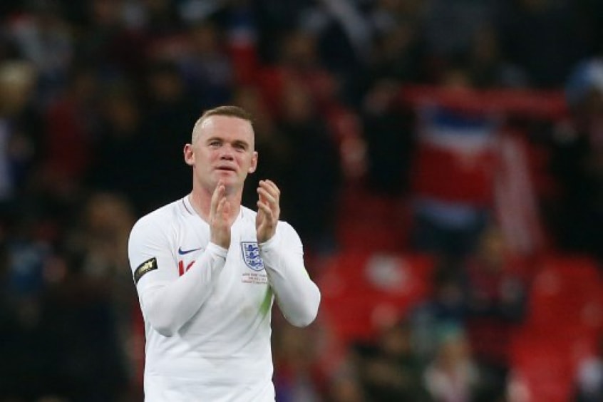 Rooney criticou as autoridades do futebol inglês devido a demora para a suspensão do futebol no país. O atleta disse que os jogadores de futebol estavam sendo tratados como cobaias. A Inglaterra só parous as atividades quando Arteta, técnico do Arsenal, testou positivo para coronavírus.