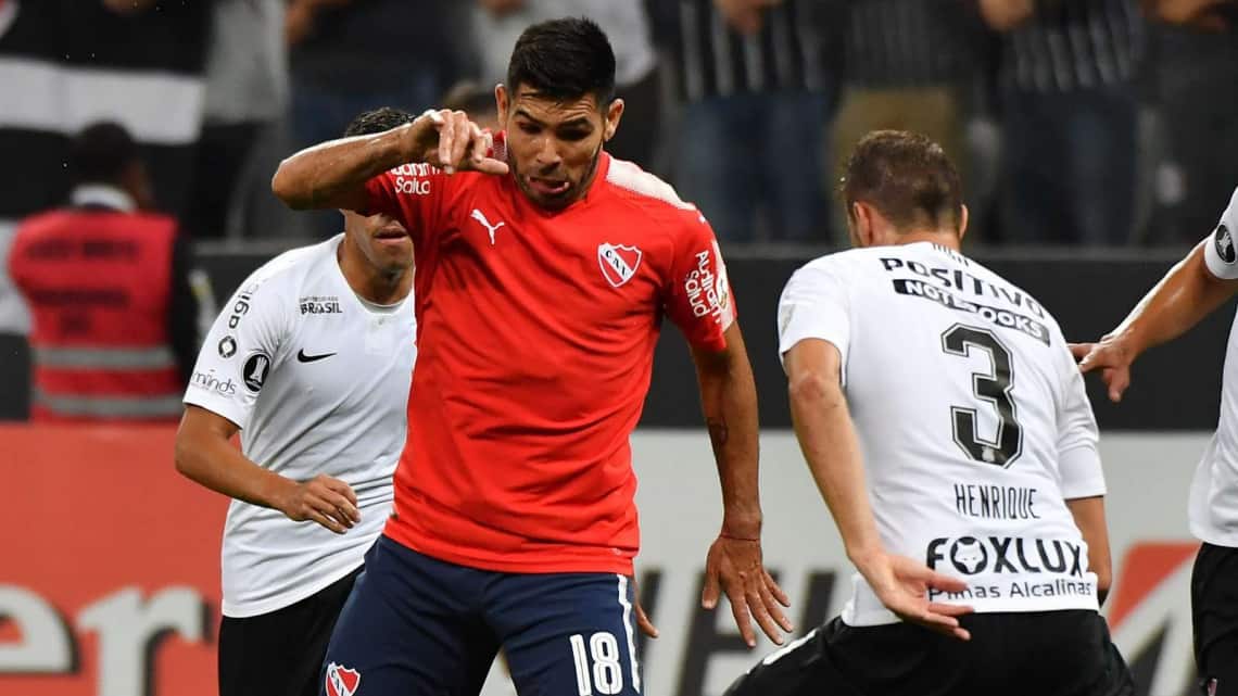 Silvio Romero – O camisa 18 do Independiente é um dos destaques do Campeonato Argentino pelo seu faro de gol. O Atlético Mineiro tentou uma negociação com o jogador em julho de 2020, mas não deu certo. Romero seria um ótimo reforço para os times brasileiros. 