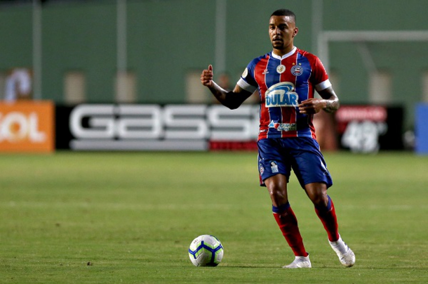 O Bahia assinou contrato com a Dular para ser a patrocinadora máster do clube nesta temporada. O clube baiano receberá cerca de R$ 3 milhões pelo acordo. 