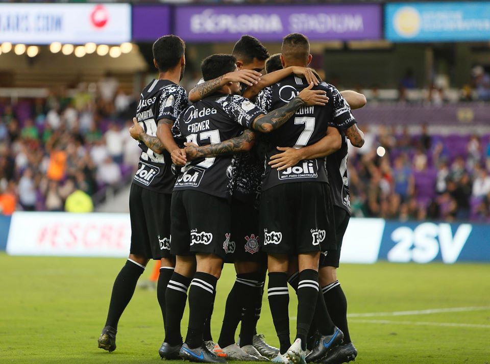 Atlético Nacional 2 x 1 Corinthians (Florida Cup) - Cássio; Fagner, Pedro Henrique, Gil e Lucas Piton; Camacho e Cantillo; Ramiro, Luan e Janderson; Boselli. 