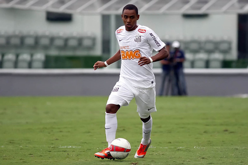 2014 - empate entre 3 jogadores / Diego Cardoso, 9 gols - Posição: atacante - Clube que defendeu: Santos - Clube atual: Confiança
