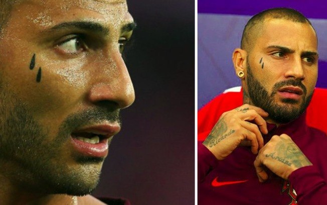 Rei da Trivela, o português Ricardo Quaresma tatuou duas lágrimas perto de seu olho direito. Por que? Não sabemos.