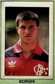 Campeão do mundo com a Argentina em 86, o ex-meia Borghi chegou ao Flamengo em 1989, mas fez somente seis partidas, sem marcar gols. 