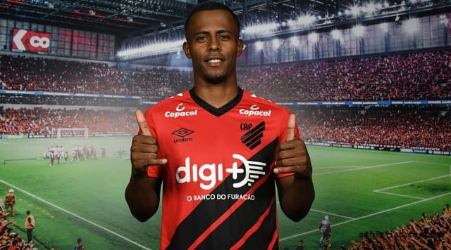 Sem agradar no Palmeiras, onde tem contrato até 2023, o atacante Carlos Eduardo foi emprestado ao Athletico-PR até o fim de 2022.