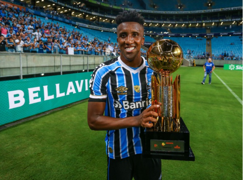Bruno Cortez (34 anos) - Posição: lateral-esquerdo - Clube atual: Grêmio - Valor de mercado: 800 mil euros