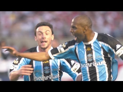 Grêmio: 2004 (24 ª colocaçã) - 09 vitórias, 12 empates e 25 derrotas em 46 jogos. 