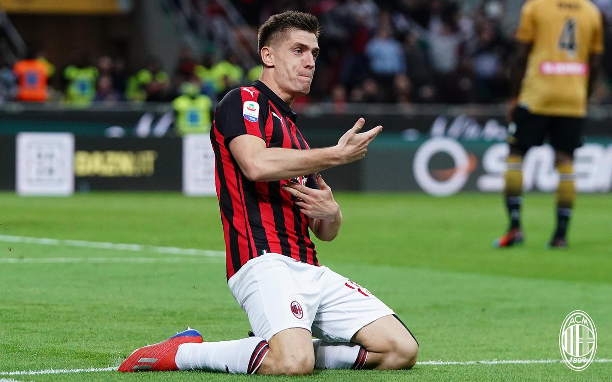 ESQUENTOU -  O Genoa negocia para contar com Piatek novamente no elenco em janeiro, de acordo com a Tuttosport.