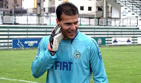 Mais um goleiro na lista é Harlei, um dos maiores ídolos do Goiás. Se aposentou em 2014, depois de 15 anos no clube, com 42 anos e mais de 800 jogos disputados pelo Esmeraldino.