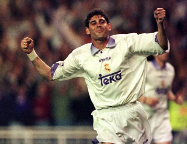 Defensor: Fernando Hierro 