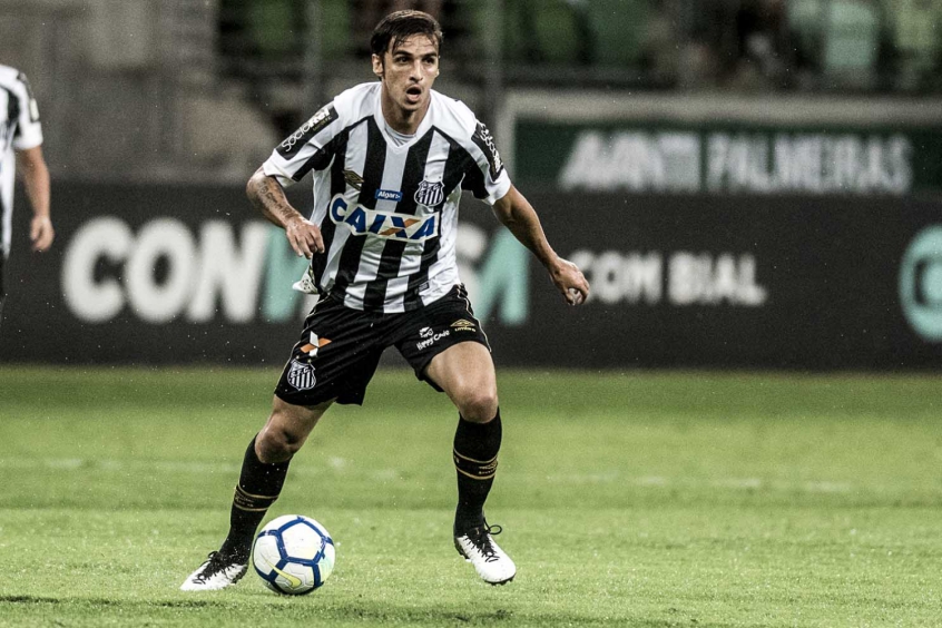 O presidente do Santos, José Carlos Peres, não acredita que Bryan Ruiz tenha futuro no Peixe. Contratado em julho de 2018, o último jogo do atleta pelo clube foi em novembro do mesmo ano. Mesmo assim, o contrato do costarriquenho vai até dezembro de 2020 e o cartola santista, embora admitisse o interesse de nova oportunidade a Bryan, vê o jogador desinteressado.