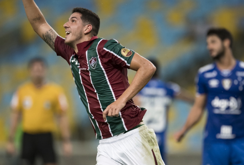 Nino, do Fluminense, é o zagueiro que mais bloqueou chutes