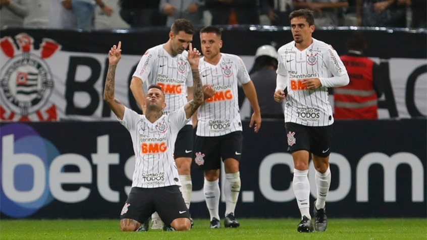 O Corinthians, que tem Tiago Nunes como técnico, escala o seu time A com Cássio; Fagner, Gil, Pedro Henrique, Lucas Piton; Camacho, Cantillo, Luan; Pedrinho, Janderson e Boselli. A equipe B pode ser formada com Walter; Michel, Bruno Méndez, Danilo Avelar (Léo Santos), Sidcley; Gabriel, Richard, Araos; Mateus Vital, Everaldo e Vagner Love. 