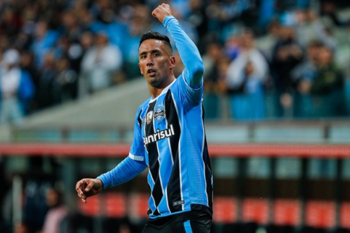 LUCAS BARRIOS (Atacante) - Contratado pelo Grêmio junto ao Palmeiras 