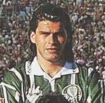 O volante argentino Mancuso foi campeão da Copa América em 1993 e chegou no Palmeiras em 95. Porém, foi no Flamengo onde ele fez mais sucesso, sendo campeão carioca de 96. 