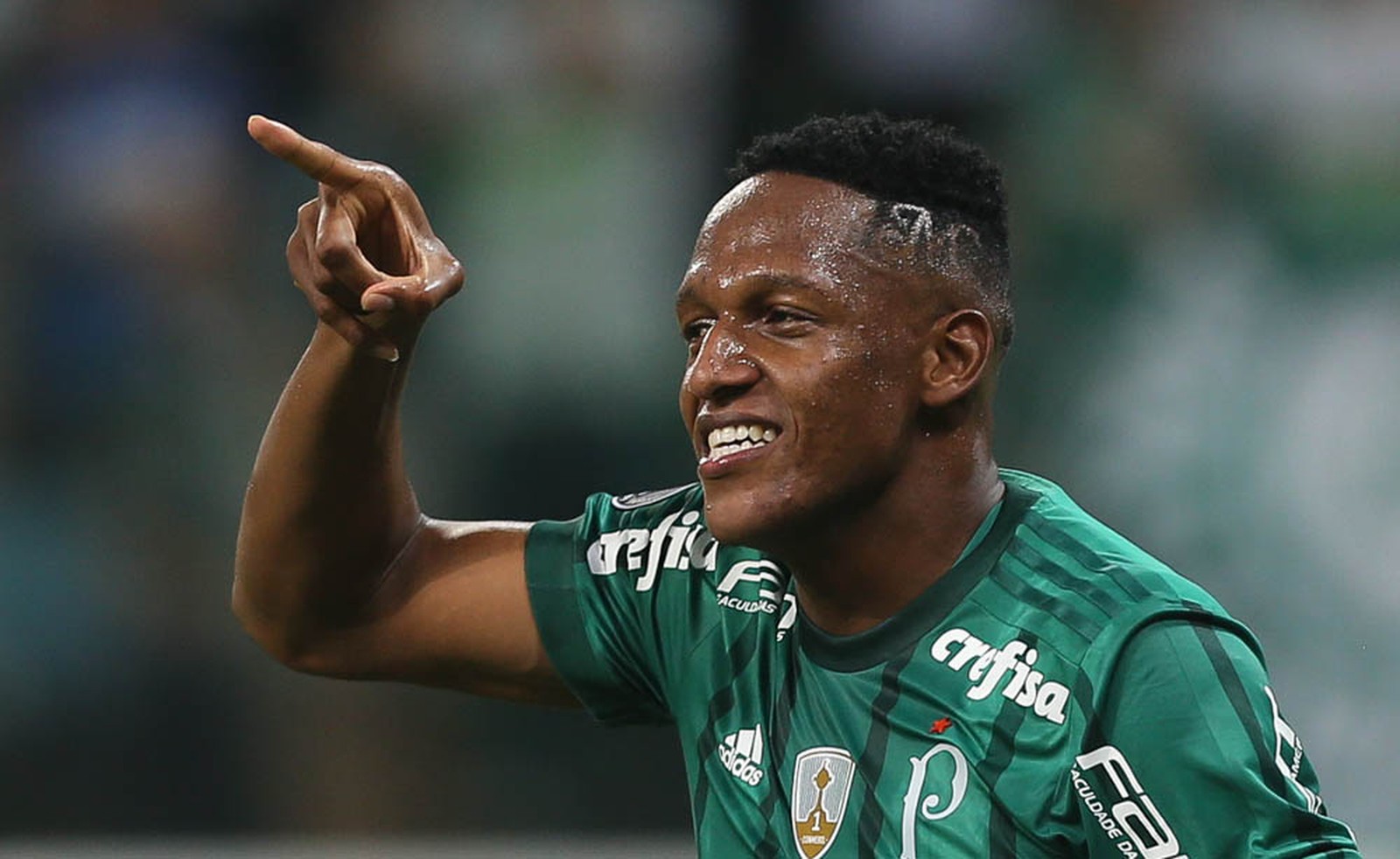 4) Yerry Mina: 6 gols (entre 2016 e 2017, jogou em 48 partidas)