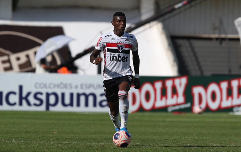 O São Paulo empatou em seu primeiro clássico na temporada, por 0 a 0, com o Palmeiras, em Araraquara, pela 2ª rodada do Paulistão. O ataque criou poucas chances, mas a defesa foi bem. O goleiro Tiago Volpi e a dupla de zaga, com Arboleda e Bruno Alves, garantiram mais um jogo sem sofrer gols do Tricolor. Veja as notas do São Paulo no LANCE!