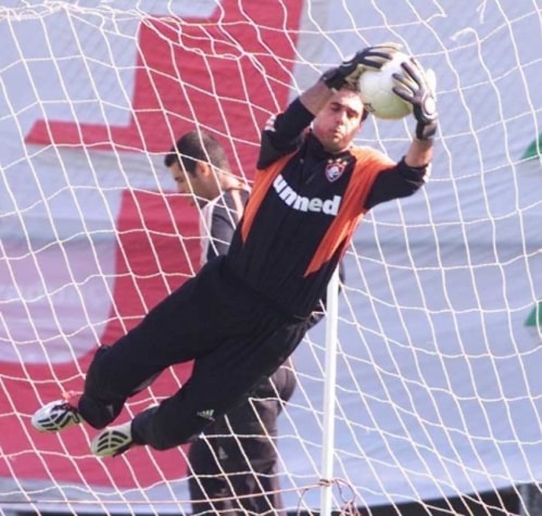 O goleiro Danrlei chegou ao Fluminense em 2004 e encheu a torcida tricolor de esperanças. O Ídolo do Grêmio, onde atuou por dez anos e conquistou importantes títulos, no entanto, teve passagem rápida pelo Tricolor, com apenas três partidas disputadas.  Aposentou-se em 2009 e hoje exerce mandato de Deputado Federal pelo Rio Grande do Sul (PSD)