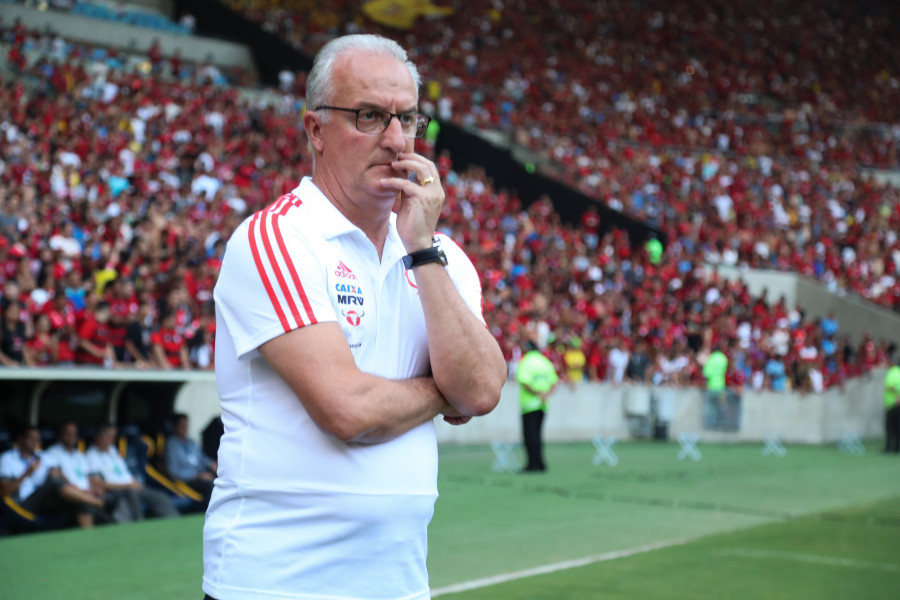 Dorival Jr venceu por 9 a 3.