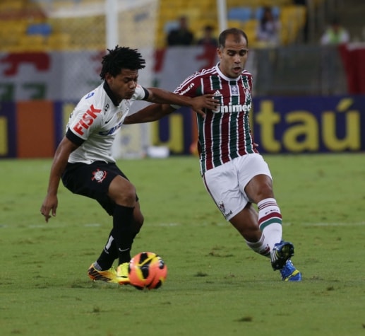 Ídolo no Vasco, Felipe teve duas passagens pelo Fluminense sem sucesso. Em 2005, a passagem foi curta e problemática. O jogador foi suspenso por quatro meses após agredir um adversário, e também sofreu com lesões. No mesmo ano, teve o vínculo rescindido. Em 2013, o atleta retornou ao clube, mas não rendeu e saiu ao término da temporada sem ter marcado nenhum gol. Se aposentou dos gramados no final de 2013, quando tinha 36 anos