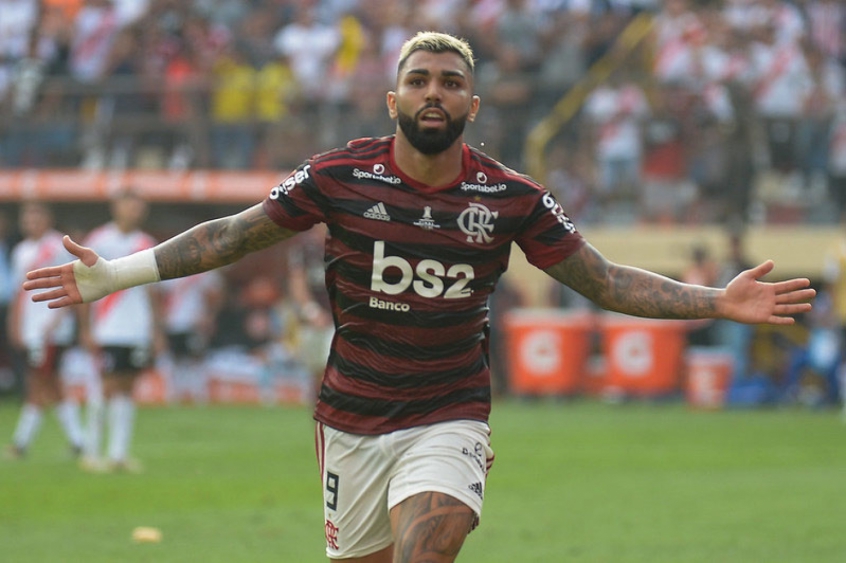 Em negociações pela permanência de Gabriel Barbosa na Gávea, a diretoria do Flamengo pediu "paciência" por meio de Marcos Braz e Bruno Spindel, vice-presidente e diretor de futebol do clube, à Nação. Nesta quarta, contudo, a notícia que vem da Itália que o camisa 9 aceitou reduzir a pedida salarial pode encurtar a "novela" e dar o desfecho que os rubro-negros aguardam.