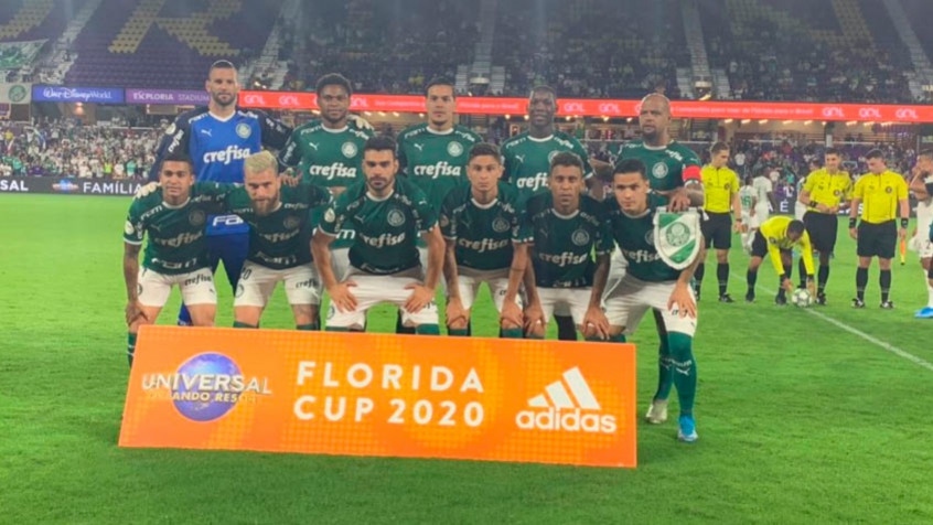 A quinta passagem de Vanderlei Luxemburgo pelo Palmeiras começou com 0 a 0 diante do Atlético Nacional, nesta quarta-feira, pela Florida Cup. E o que se viu nesta quarta-feira foi Dudu comandando o time no primeiro tempo e, depois do intervalo, com uma equipe toda diferente, Jailson evitando a derrota com milagres e Gabriel Menino, Gabriel Veron e Wesley pressionando o rival colombiano. Veja como foram os desempenhos dos jogadores na avaliação do LANCE! (por William Correia)