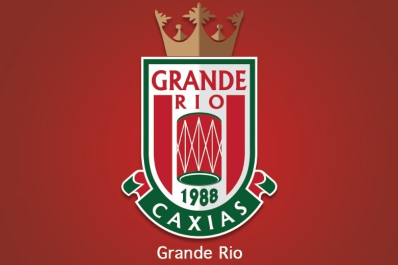 Samba e futebol: a mistura dos escudos da Grande Rio e do Stoke City