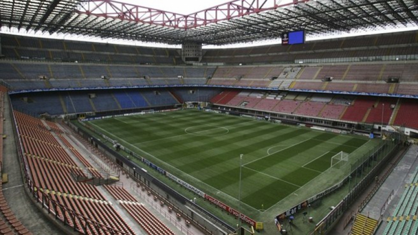Na Europa, a Itália é onde há maior número de casos confirmados da doença. Nove partidas do Campeonato Italiano já foram adiadas, algumas que seriam com portões fechados, inclusive.
