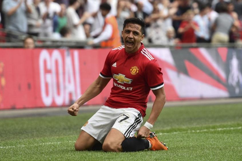  O Manchester United está procurando clubes interessados em Alexis Sánchez, segundo o “Manchester Evening News”. O fato contradiz o que o técnico Solskjaer havia dito no final de janeiro, de que o chileno retornaria para o Old Trafford e provaria que os críticos estariam errados.