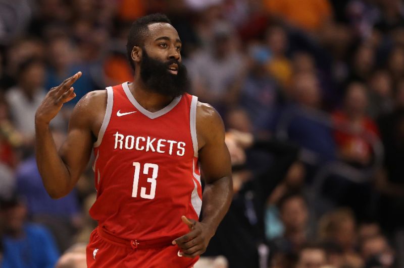 16 – James Harden, do Houston Rockets, também da NBA, recebeu pouco mais, 47,8 milhões de dólares (R$ 256 milhões).