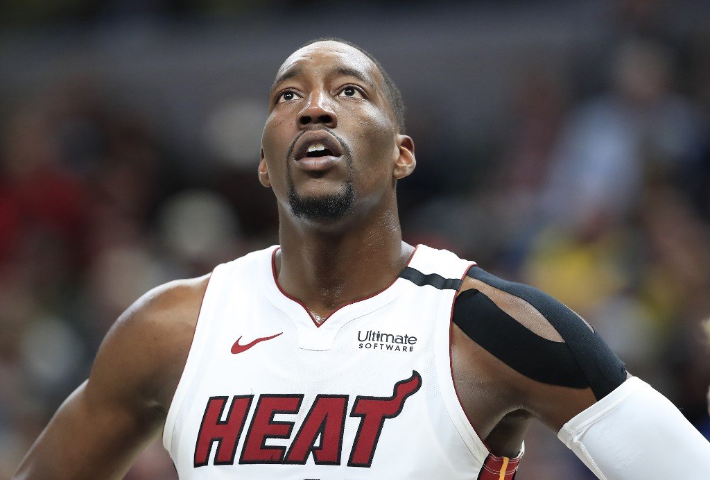 20- Bam Adebayo (Miami Heat) O atleta, um dos favoritos ao prêmio de jogador que mais evoluiu em 2019-20, jogou como pivô por quase toda a temporada. Entretanto, Meyers Leonard está recuperado de lesão e ele deverá jogar como ala-pivô. Adebayo, que foi para o All Star Game pela primeira vez, faz 16.2 pontos, 10.5 rebotes, 5.1 assistências e 1.3 toco