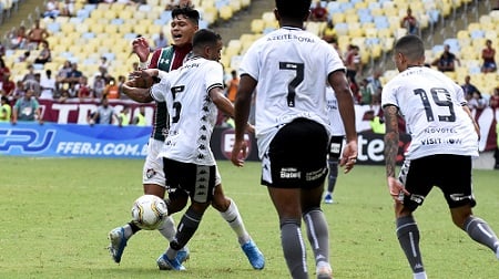09/02/2020 - Fluminense 3x0 Botafogo - Em um dos melhores jogos do ano, o Fluminense não deu chances ao Botafogo e venceu bem antes de avançar para a fase final do Carioca. Foram dois gols de Nenê e um de Wellington Silva.