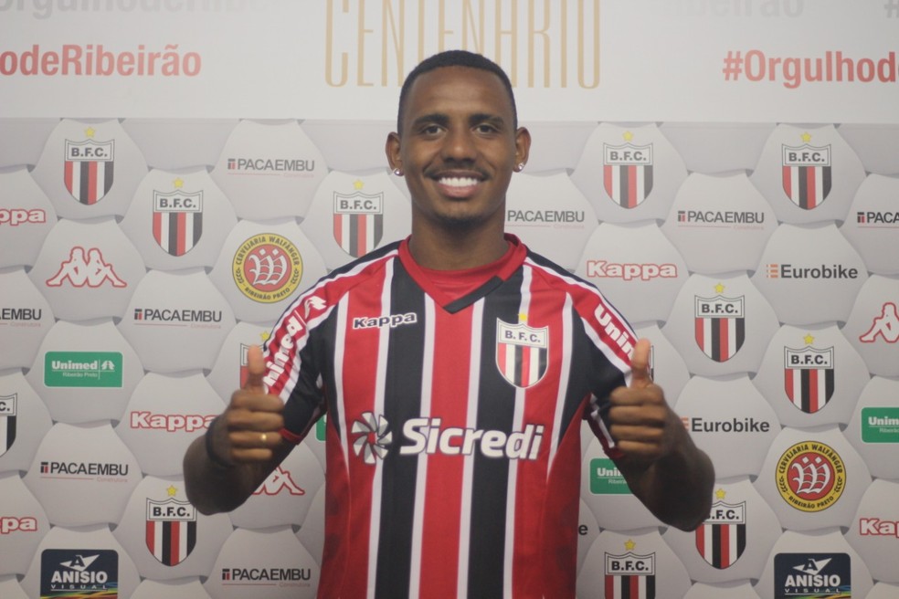 FECHADO – O atacante Diego Cardoso, revelado no Santos FC, rescindiu o seu contrato com o Botafogo-SP. O destino do atleta é o Botev Plovdiv, da Bulgária.