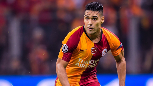 ESFRIOU - Em entrevista ao jornal 'Sabah', o atacante colombiano Falcao García, garantiu que não sairá do Galatasaray, da Turquia e se disse feliz no clube turco.