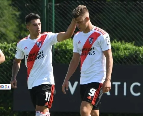 O River Plate negou uma proposta milionária pelo jovem atacante Federico Girotti. O Torino teria oferecido 3,7 milhões de euros.