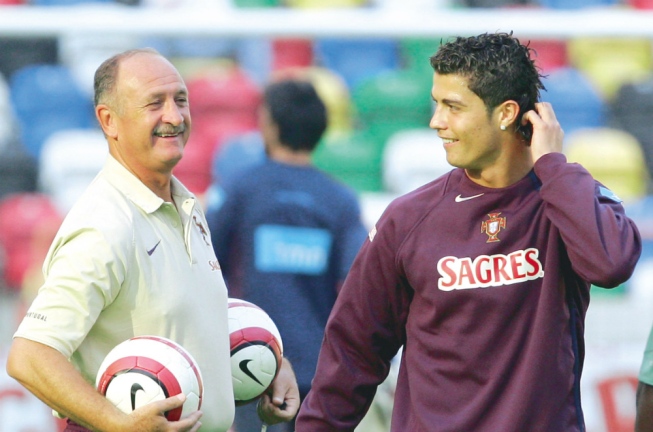 Outra marca que demonstra a estrela de Felipão em sua carreira foram os gênios que o treinador comandou à beira do campo. Felipão é o treinador que mais dirigiu vencedores da eleição da Fifa em toda a história: Ronaldo, Romário, Rivaldo, Ronaldinho Gaúcho, Kaká, Luís Figo e Cristiano Ronaldo. 