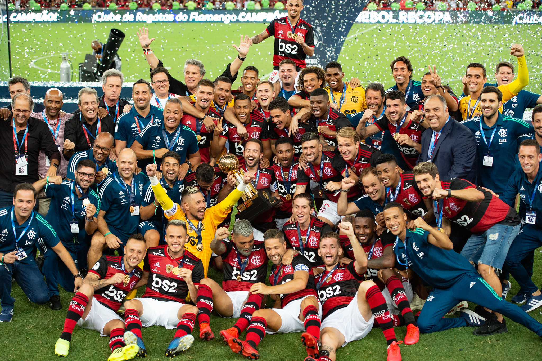 Com a conquista inédita do Flamengo na Recopa Sul-americana, o rubro-negro garantiu o sexto título internacional de sua história. Confira nesta galeria quais clubes brasileiros têm mais títulos internacionais.