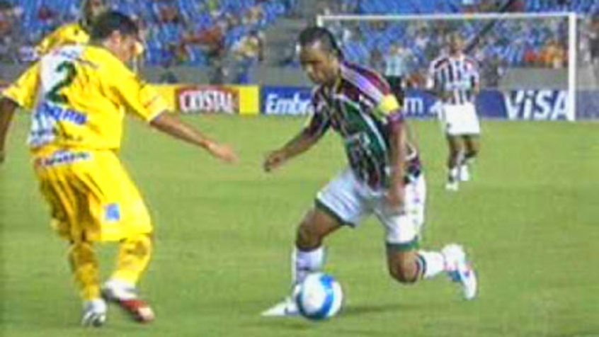 Fluminense 0 x 1 Brasiliense - Copa do Brasil - Em partida válida pelas quartas de final em 2002, o Fluminense pegou o Brasiliense, que estava na Série C e era uma sensação no campeonato. O primeiro jogo, no Distrito Federal, terminou 1 a 1. Já o segundo, no Maracanã, os visitantes venceram por 1 a 0 e garantiram a vaga. O time de Brasília ficaria, mais tarde, com o vice-campeonato da competição.