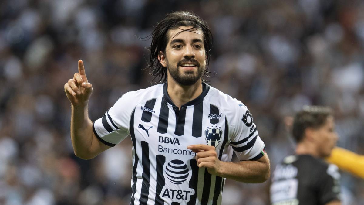 FECHADO! - pensando no Mundial de clubes, Monterrey de Rayados, do México, repatriou o seu ídolo Rodolfo Pizarro por empréstimo, vindo do Inter Miami. O acordo do meio-campista é válido até dezembro de 2022, com opção de compra por duas temporadas.