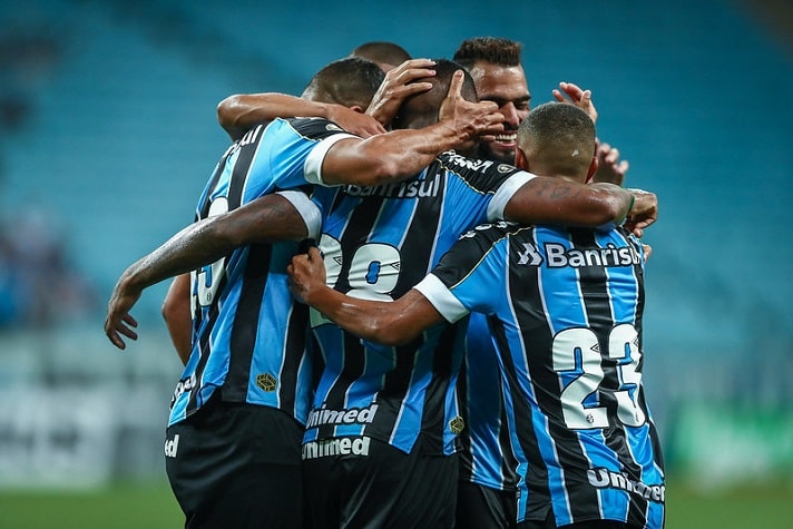 6º - Bem à frente do rival colorado, o Grêmio soma 8.209.777 seguidores nas plataformas digitais combinadas.